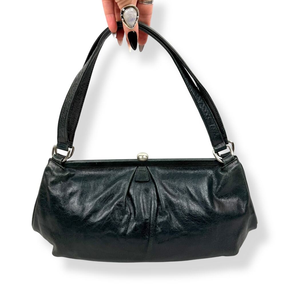 ❌SOLD❌ Vintage HOBO INTERNATIONAL fine leather kiss lock purse - Picture 2 of 14